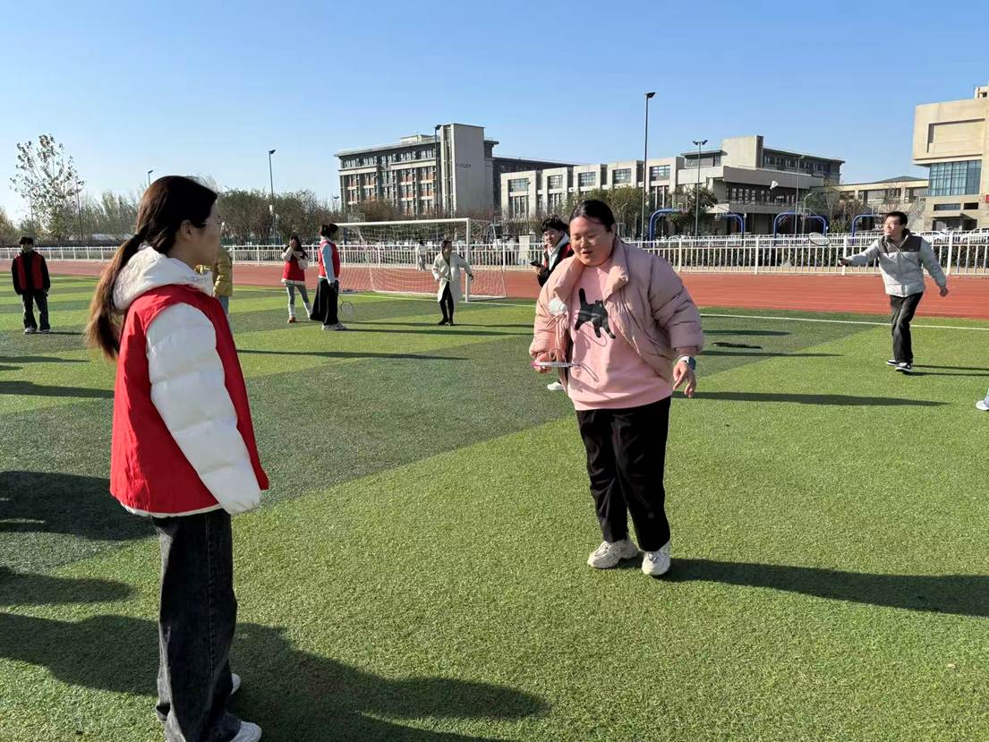 2025.11.27欧足联2025年教职工健身月“一分钟托羽毛球”比赛圆满结束5