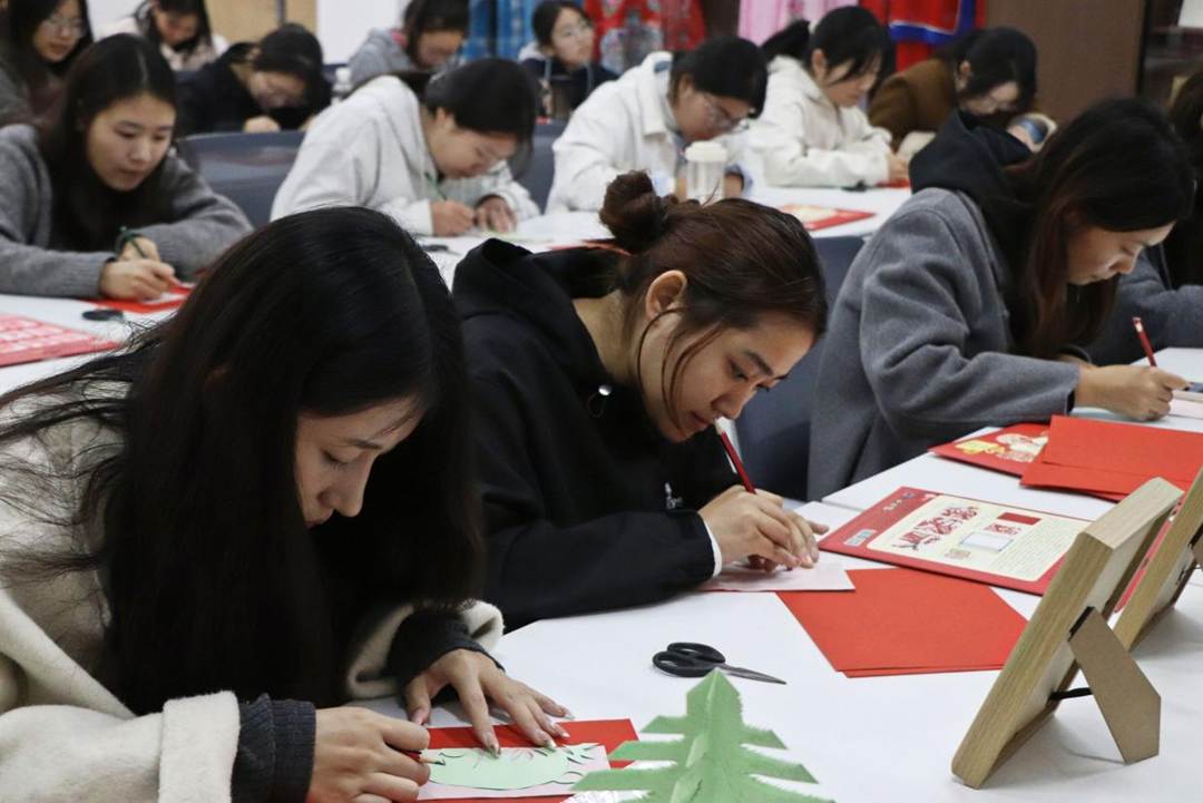 图示, 示意图

中度可信度描述已自动生成:ver1