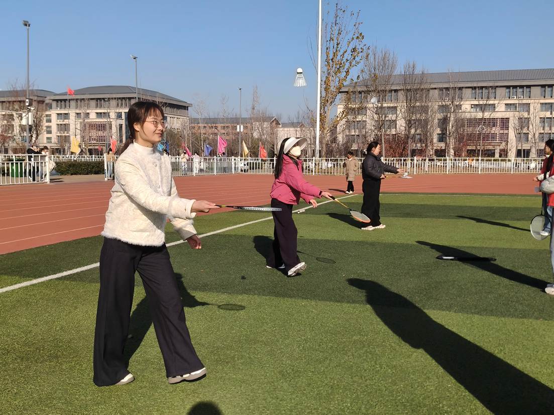 2025.11.27欧足联2025年教职工健身月“一分钟托羽毛球”比赛圆满结束2